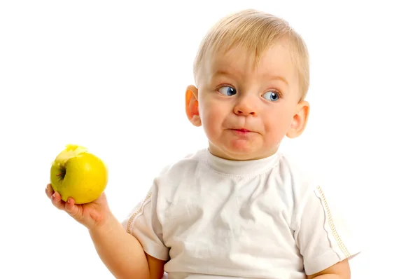 吃苹果的小男孩 — 图库照片