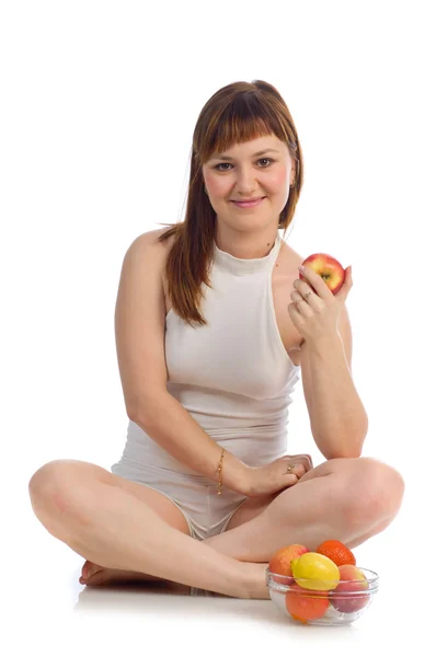 吃水果的女孩 — 图库照片