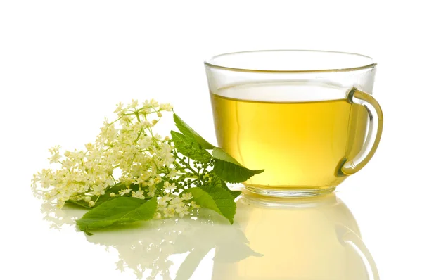 Kräutermedizin, Tee mit Holunderblüten — Stockfoto