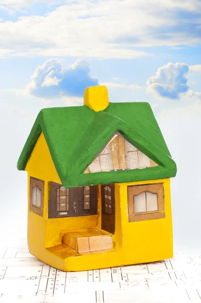 Μοντέλο μικρό σπίτι στο σχέδιο — Φωτογραφία Αρχείου