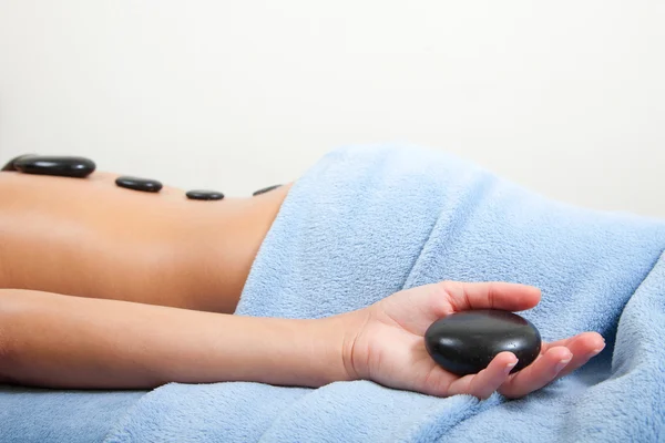 Donna ottenere massaggio spa — Foto Stock