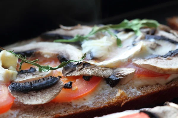 stock image Toast with mushrooms and tomato