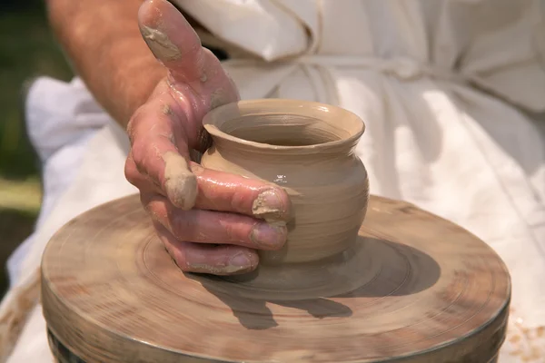 Hands of the potter — Zdjęcie stockowe
