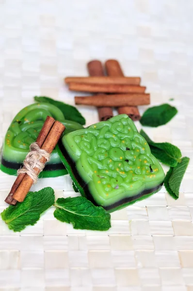 Mint and cinnamon handmade soap bars — Stock Photo, Image