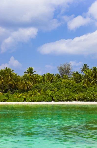 Tropical beach at maldives — Stock Photo, Image