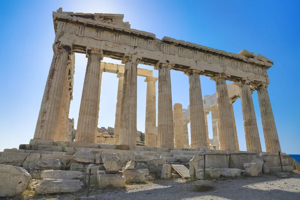 Parthenon-Tempel auf der Akropolis in Athen, Griechenland — Stockfoto