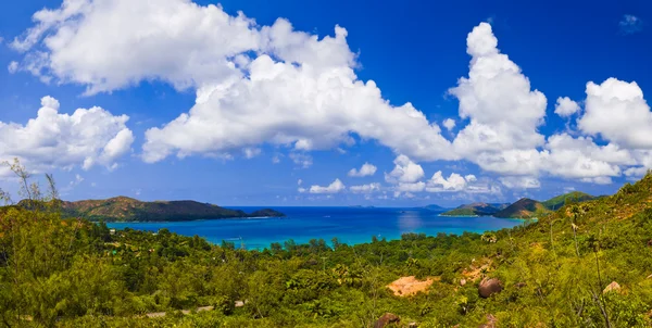 Panorama der Insel Praslin, Seychellen — Stockfoto