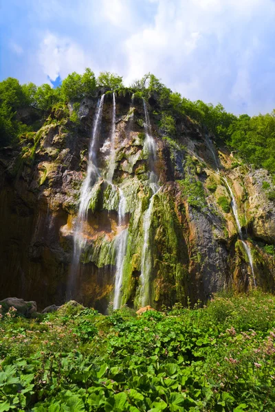 Plitvice waterfall in Croatia — Stock Photo, Image