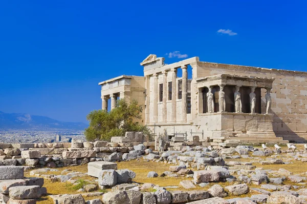 Храм Эрехтеума в Акрополе в Афинах, Греция — стоковое фото