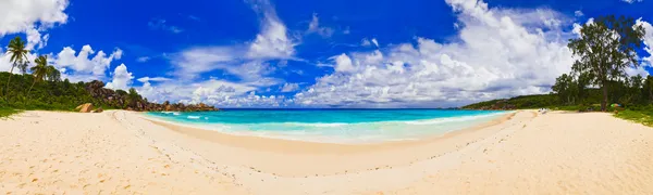 Panorama des tropischen Strandes — Stockfoto