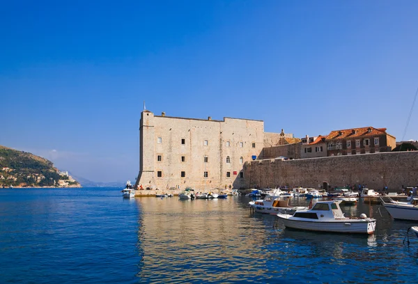 Port at town Dubrovnik in Croatia — Stock Photo, Image