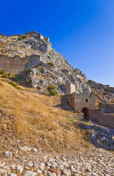 Antigua fortaleza en Corinto, Grecia — Foto de Stock