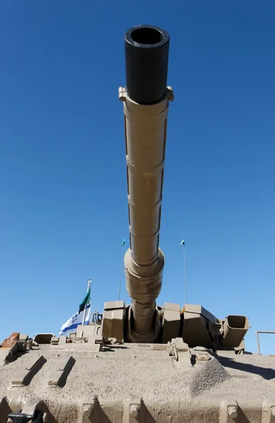 Pistool vat van Israëlische merkava tank in museum — Stockfoto