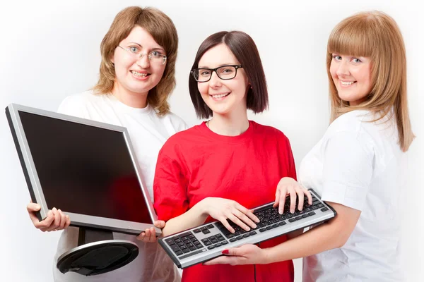 Mulheres com monitor e teclado — Fotografia de Stock