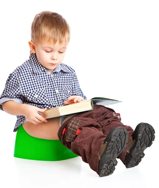Pot oturan bir çocuk — Stok fotoğraf