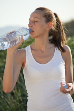 Fitness kadın içme suyu