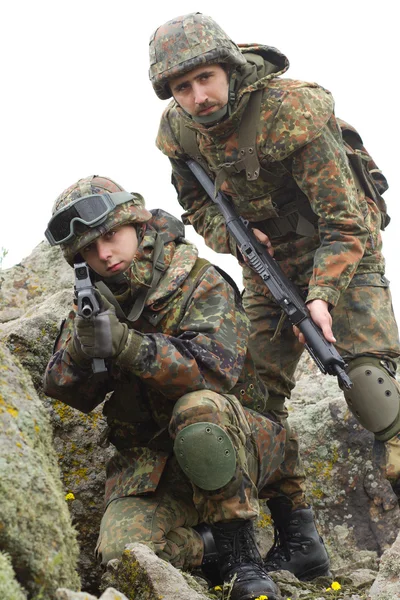 Soldados en munición de combate pesado — Foto de Stock
