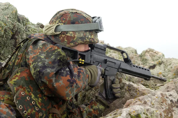 stock image Soldier targeting from covered position