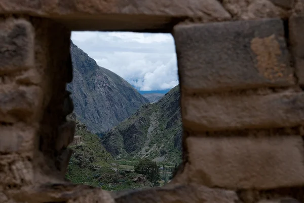 Вид на горы, Ollantambo, Перу — стоковое фото