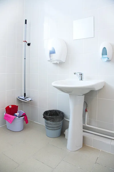 Оборудование для ванной комнаты — стоковое фото