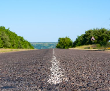 Uzağa giden yol