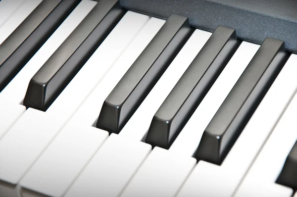 Fekete & fehér zongora billentyűk — Stock Fotó