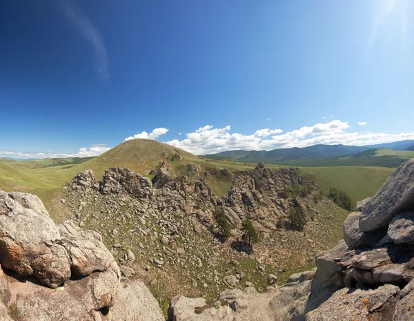 Κοιλάδα barguzin. τοπίο του καλοκαιριού. Ρωσία — Φωτογραφία Αρχείου