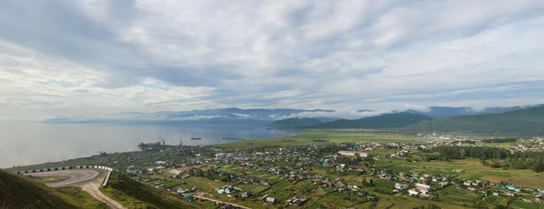 Coastal line of lake Baikal. Summer landscape. Russia — Stock Photo, Image