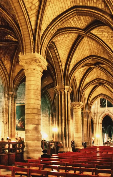 Interno della cattedrale Notre Dame de Paris, Parigi, Francia — Foto Stock