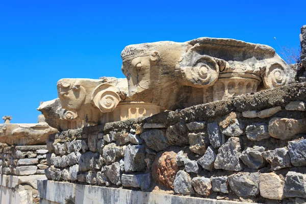 Kolommen in Efeze, Turkije — Stockfoto