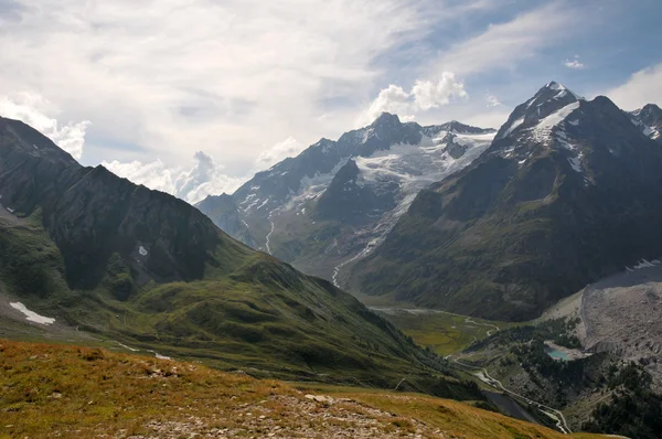 Alpenlandschaft — Stockfoto