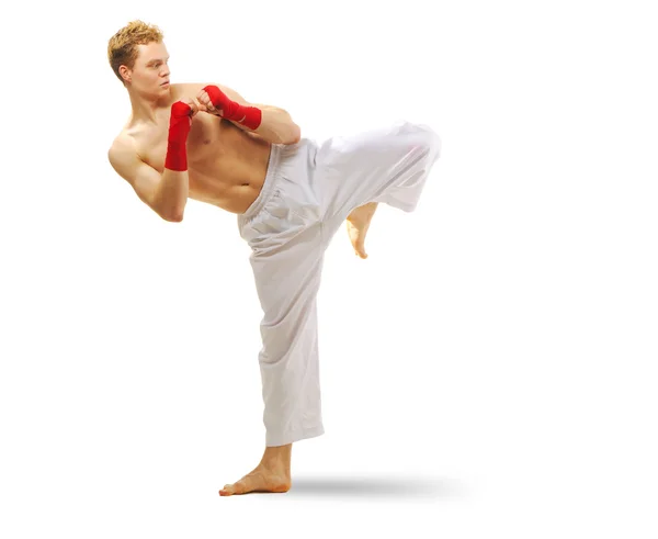 Mann trainiert Taekwondo — Stockfoto
