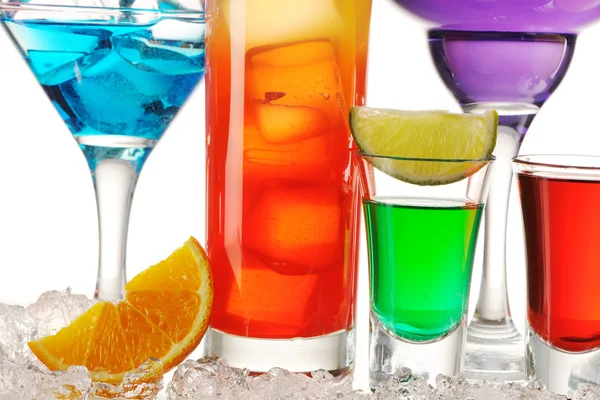 Cocktail tropicali primo piano — Foto Stock