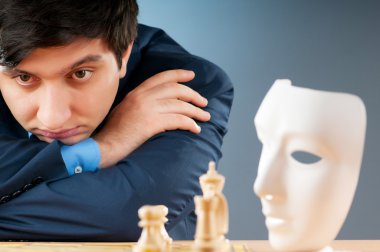 FIDE Grand Master Vugar Gashimov (Dünya Sıralaması - 12) iclası üzerinden