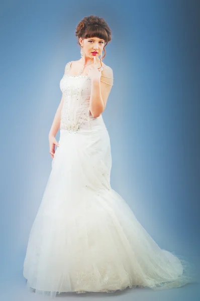 Young bride in studio shooting — Stock Photo, Image