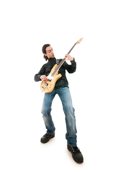 Гитарист изолирован на белом фоне — стоковое фото