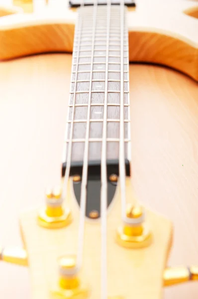 Fából készült guitar zenei fogalma — Stock Fotó