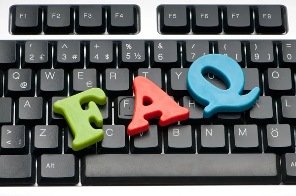 Concetto FAQ con lettere sulla tastiera — Foto Stock