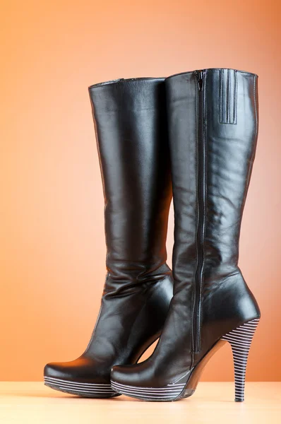 Concetto di moda con donna top boots — Foto Stock