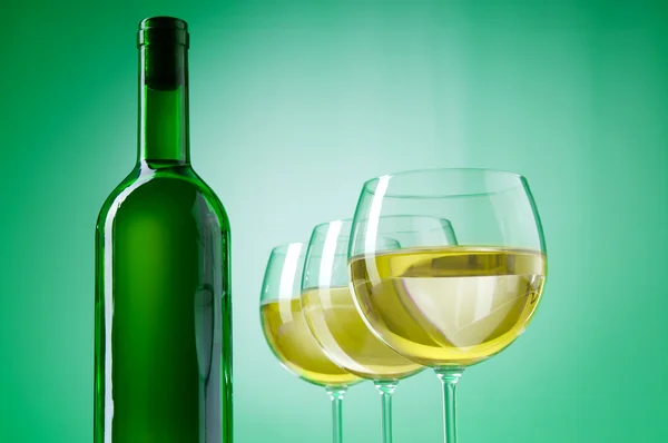 Wine concept with gradient background — Stock Photo, Image