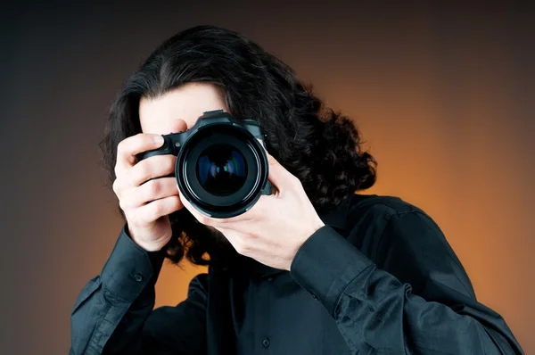 Fényképész a digitális fényképezőgép — Stock Fotó