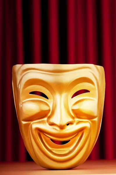Masques avec le concept de théâtre — Photo