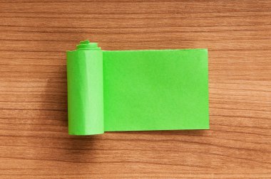 mesaj alanı olan kağıt parçaları