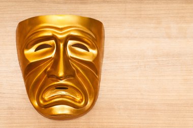 Tiyatro anlayışı ile maskeleri
