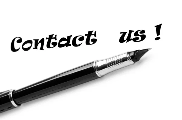 Pen en 'contact' bericht op wit — Stockfoto