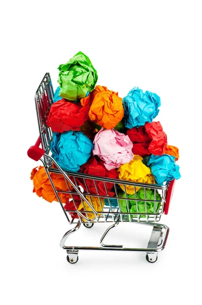 Recylcing-Konzept mit Farbpapier und Warenkorb — Stockfoto