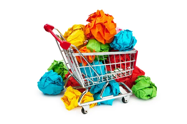 Recylcing-Konzept mit Farbpapier und Warenkorb — Stockfoto
