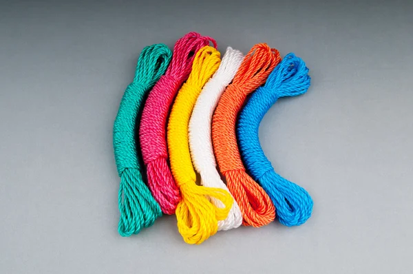 Cordón colorido aislado en el fondo — Foto de Stock