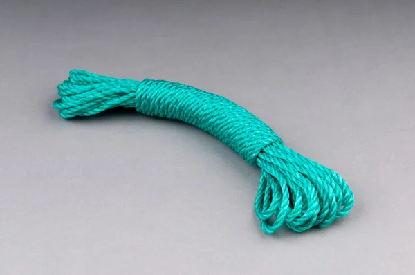 Corda colorida isolada no fundo — Fotografia de Stock