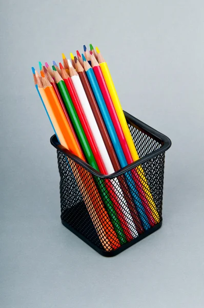 Lápices de colores en el fondo — Foto de Stock